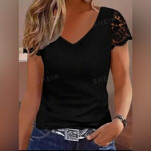 NWOT. Women's V-Neck Lace Patchwork Short Sleeve T-Shirt. Size M